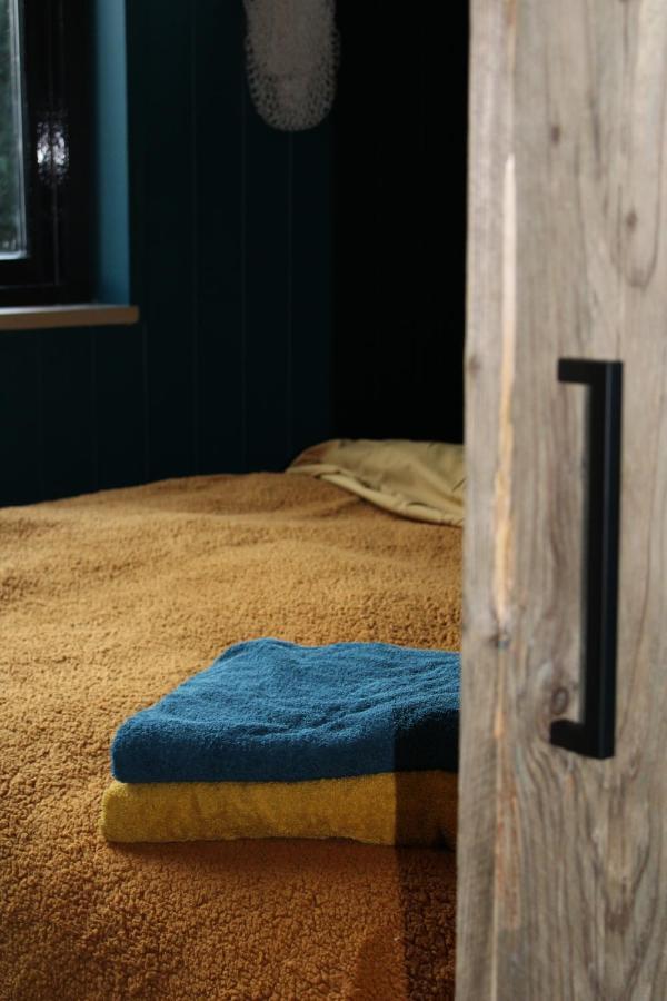 Stad aan 't Haringvliet Tiny House In De Boomgaard B&B 외부 사진