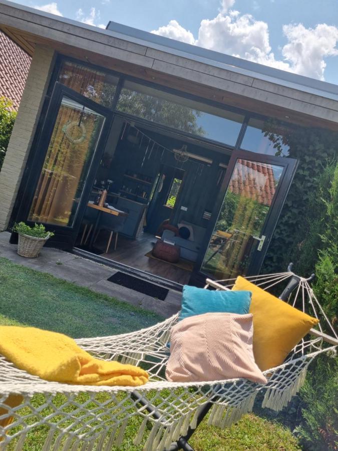 Stad aan 't Haringvliet Tiny House In De Boomgaard B&B 외부 사진
